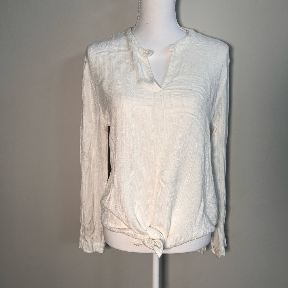 Dylan by True Grit White Textured Rayon Tie Front Long Sleeve Blouse Medium